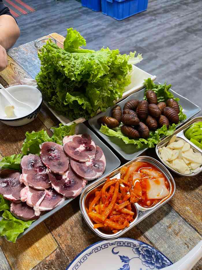 齐市家庭烤肉(银泰城店)-"1月20日几个老朋友聚会,有人提议好久没.