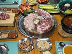 -唯成•韩国炭火烤肉 유성고기