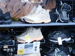 -迪卡侬(西华店)