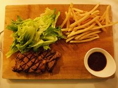 -火车头法国西餐厅