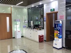 -茂菊口腔连锁(浦东南路店)