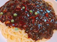 炸酱面-香港饭店0410(明洞店)