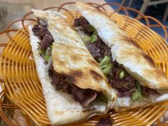 标准火烧-金诚张妈妈羊汤·驴肉火烧(旧宫佳和园店)