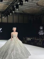 -Renee芮亦婚纱(原丽莎)