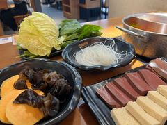 -呷哺呷哺(常营华联店)