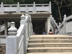 -梅岭月亮湾山体公园