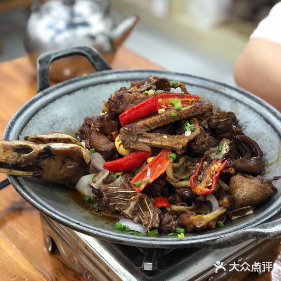 严记醉鸭排骨馆