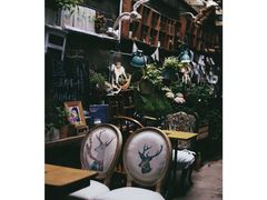 -懒鱼时光馆(沙坪坝店)