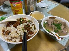 牛筋腩捞河-荔林食店(西华路店)