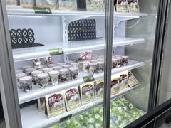 -正飞鲜奶(吐鲁番路店)