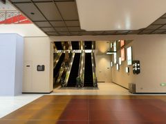 -斯普瑞斯奥特莱斯