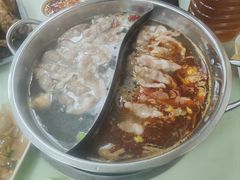 -荣吉招牌自助骨头锅(顾乡店)