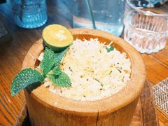 黑松露瑶柱竹筒炒饭-喜洲吧·江畔老船厂·庭院餐厅(喜临院店)