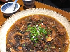 小鸡炖蘑菇-95号酱骨·一块豆腐(展春园西路店)
