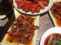 -巴厘龙虾·榜首油焖大虾(音乐学院·沿江酒馆店)