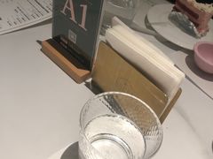 -静香HOUSE·全时段融合餐厅(七星欢乐颂店)