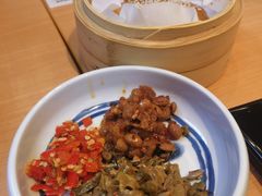 -霸蛮湖南菜·牛肉粉(荣京西街店)