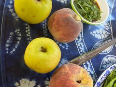 -鸡足缘·海稍鱼•野生菌火锅