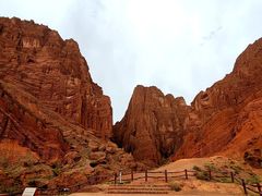 -天山神秘大峡谷