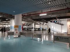 -虹桥天地-停车场