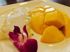 -Dang restaurant (patong phuket)