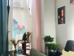 -ME觅妆·定制美妆·彩妆私教(菱角湖店)