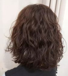 -侨治发型