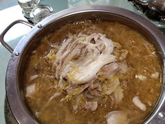 猪肉炖酸菜-老六杀猪菜(进乡街店)