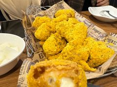 -BHC炸鸡(明洞总店)