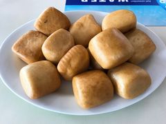 黄金馒头-纽顿熟食中心