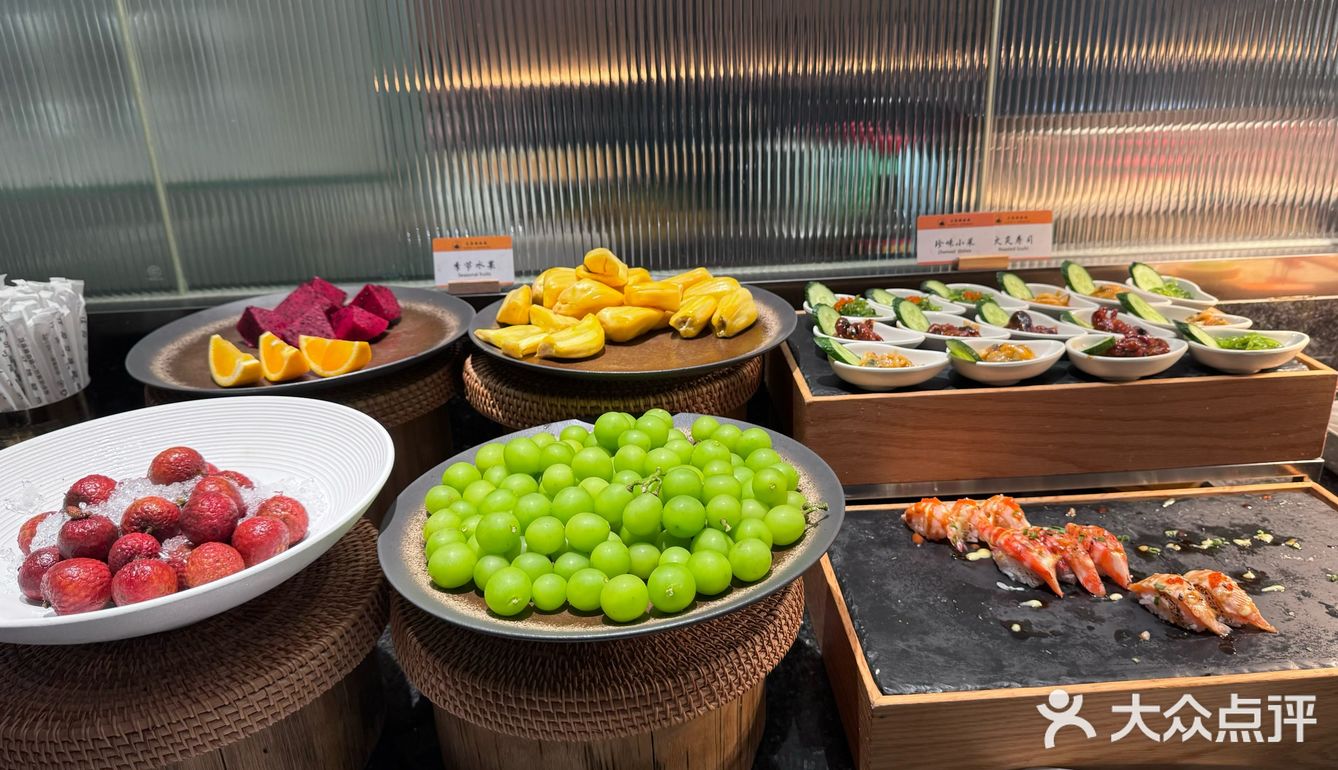 吃吃喝喝最快乐了[礼花]