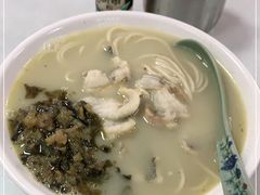 -明呈黄鱼面馆(斜土路店)