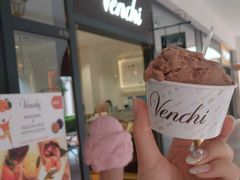 -VENCHI 闻绮(上海佛罗伦萨小镇店)