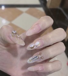 -米小兔美甲美睫