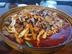 -一品红烧鸭特色川菜(三岔湖店)