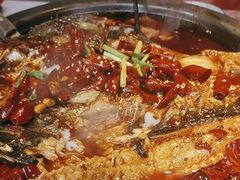 -鸣记脆皮烤鱼·海鲜烤鱼(三八广场店)