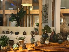 -墨居上隐·院子里火锅(峨眉店)