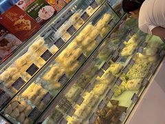 -白玉兰食品甜凤店(合生汇店)