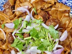 -壹阁胡羊焖饼(特色小吃街店)