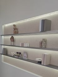 -八佰伴8008星级形象店