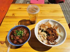 -建新园过桥米线(宝善街店)