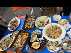 -老东镇啤酒屋海鲜加工·蒸汽海鲜·海鲜烧烤(台东店)