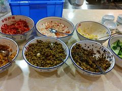 -裕新楼粉面馆·石磨手工粉(四方坪店)