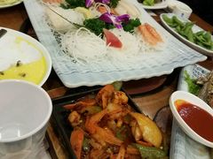 -青瓦餐厅·生鱼片·韩园烤肉(西塔店)