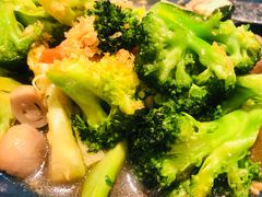 蒜泥西兰花-食肆&Fourteen(武林夜市店)