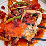 朋友推荐了一家海鲜店 说是又好吃又便宜