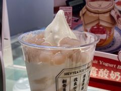 -喜茶(北京华贸购物中心店)