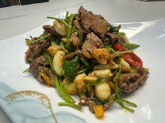 -三江源美食城