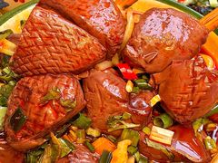 -拈签一笑黄牛肉辣卤串串