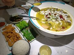 -溪雨观酸菜鱼(莘松路店)